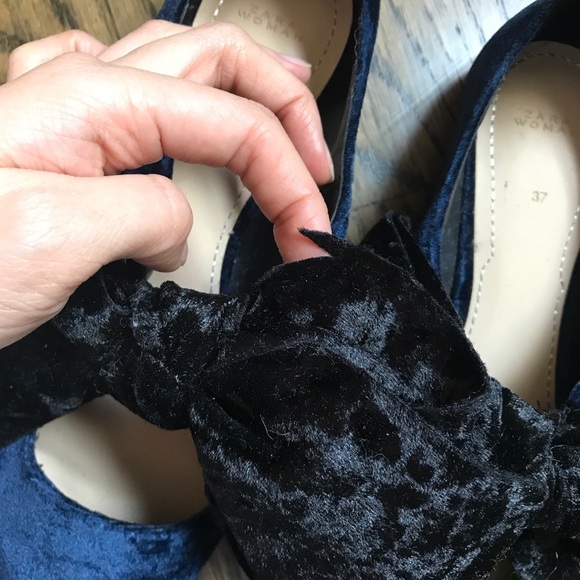 Zara Navy Velvet Ballerinas with Bow - Picture 8 of 8